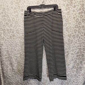 7th Avenue NY& CO Stretch Black/White Striped Wide Leg Cropped Pant Size10